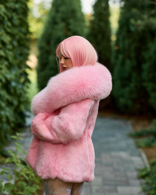 Rex Rabbit & Saga White Arctic Fox Mid-Long Coat – Lightweight Everyday Luxury