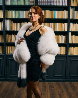 Saga White Fox Fur Wrap – Luxury Fur Shawl with Optional Tails