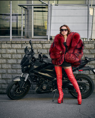 Red Dyed Silver Fox Fur Short Coat – Grunge Style Jacket with Oversized Collar