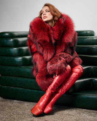 Red Dyed Silver Fox Fur Short Coat – Grunge Style Jacket with Oversized Collar