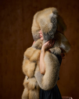 Golden Island Fox Fur Wide-Brim Musketeer Hat