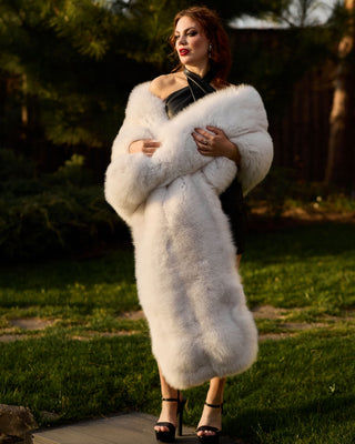 Loop-Through Fox Fur Wrap – Luxury Self-Fastening Fur Stole