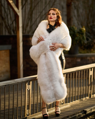 Loop-Through Fox Fur Wrap – Luxury Self-Fastening Fur Stole