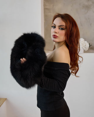 Saga Blue Fox Elegant Neck Muff