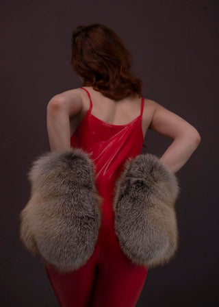Golden Island Fox Medium-Long Fur Gloves