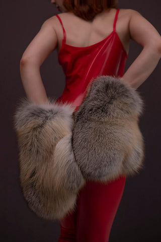 Golden Island Fox Medium-Long Fur Gloves