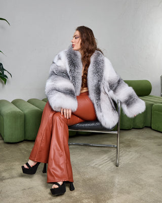 Shadow Bluefrost Fox Coat 'Hold Me Tight'