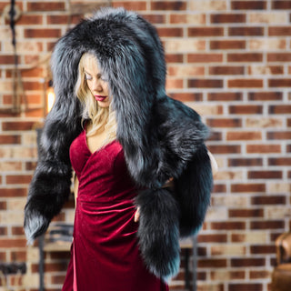 Silver Fox Hood 'Hide Me'