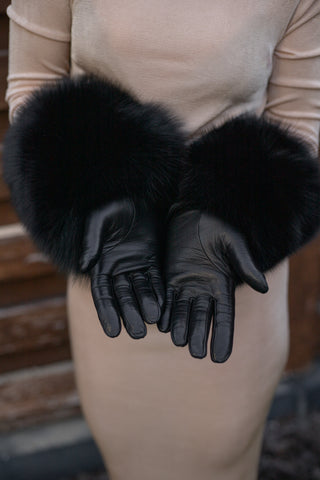 Short Leather Gloves with Detachable Fox Fur Cuffs