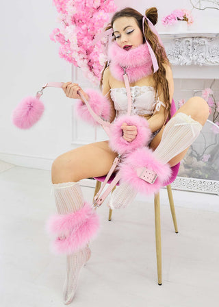 Arctic Fox Fur & Leather Restraint Set