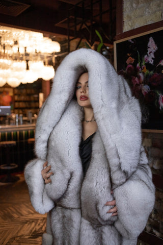 Long Saga Blue Fox Coat with Trimmed Collar & Sleeves 'Crimson Queen'