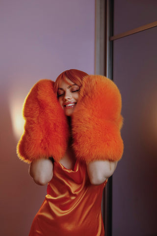 Saga Blue Fox Huge Gloves 'Fur Massage' – Oversized Fur Fetish Gloves