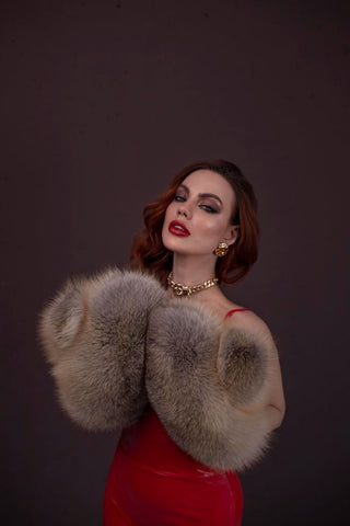 Golden Island Fox Medium-Long Fur Gloves