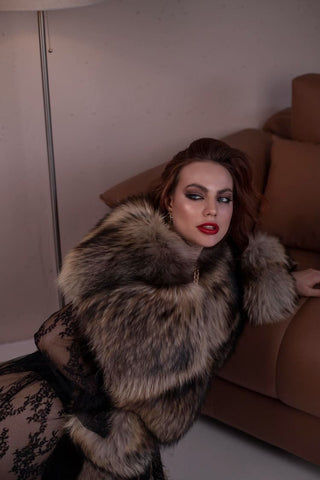 Finn Raccoon Fur Trimmed Lace Robe