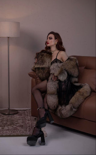 Finn Raccoon Fur Trimmed Lace Robe