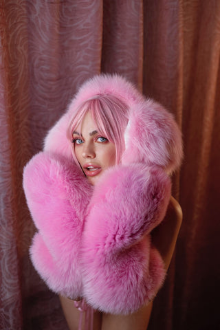 Saga Blue Fox Huge Gloves 'Fur Massage' – Oversized Fur Fetish Gloves