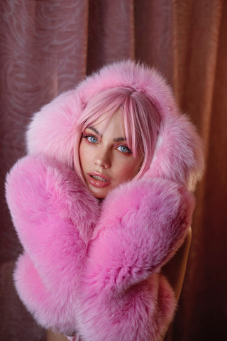 Saga Blue Fox Huge Gloves 'Fur Massage' – Oversized Fur Fetish Gloves