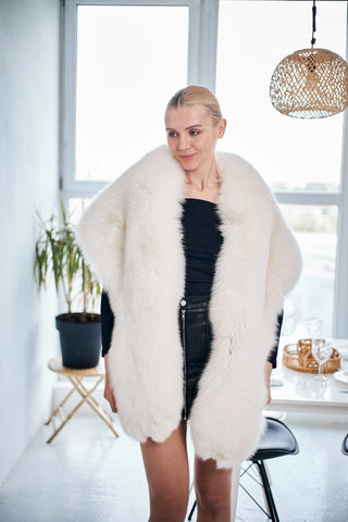 Snow White Saga Fox Fur Wrap 'Warm Pleasure'