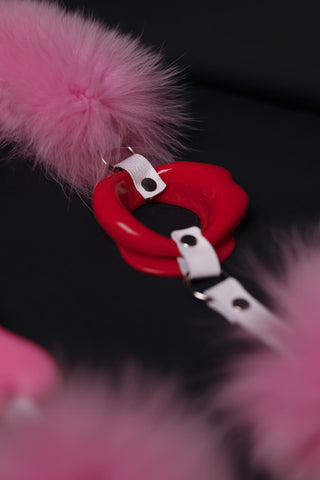 Fur Trimmed BDSM Collar Choker – Soft Statement Neck Accessory