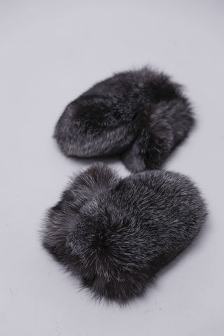Silver Fox Fur Gloves – Luxury Oversized Outdoor Fur Gloves