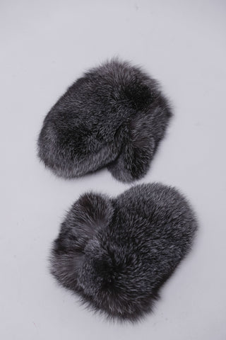 Silver Fox Fur Gloves – Luxury Oversized Outdoor Fur Gloves