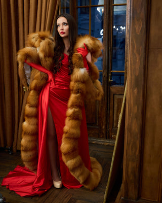 Royal Velvet Cape with Red Fox Fur Trim – Floor-Length Luxury Cloak