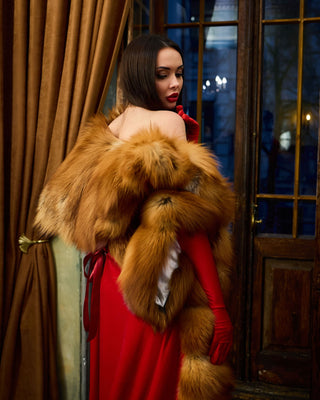 Royal Velvet Cape with Red Fox Fur Trim – Floor-Length Luxury Cloak