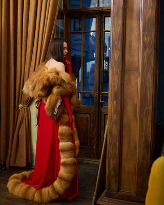 Royal Velvet Cape with Red Fox Fur Trim – Floor-Length Luxury Cloak