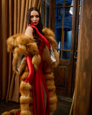 Royal Velvet Cape with Red Fox Fur Trim – Floor-Length Luxury Cloak