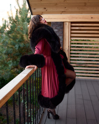 Double-Wide Fur Trim Robe 'Pure Pleasure'
