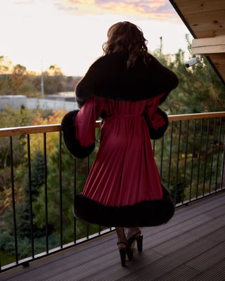 Double-Wide Fur Trim Robe 'Pure Pleasure'