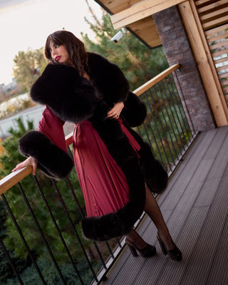 Double-Wide Fur Trim Robe 'Pure Pleasure'