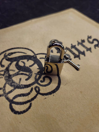 Decorative Lock for Collar & Cuffs